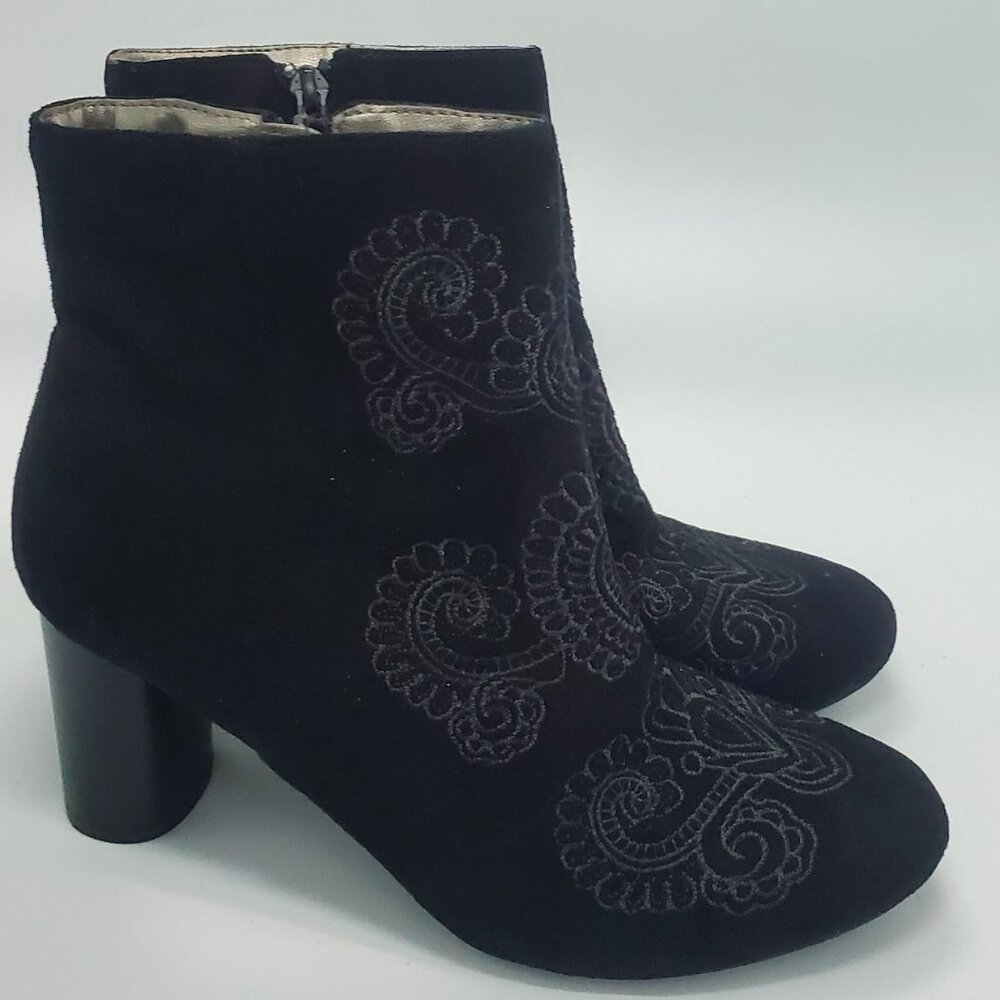 Andrew Geller Black Suede Embroidered Side Zip Booties Women' Size 8.5